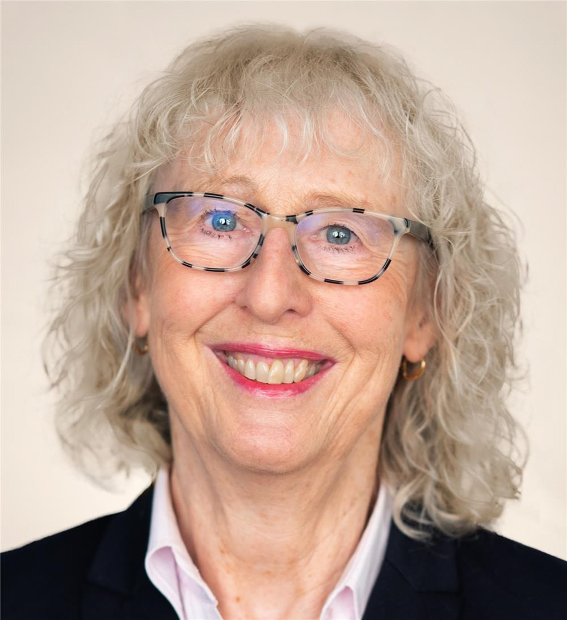 Eva Hofmann