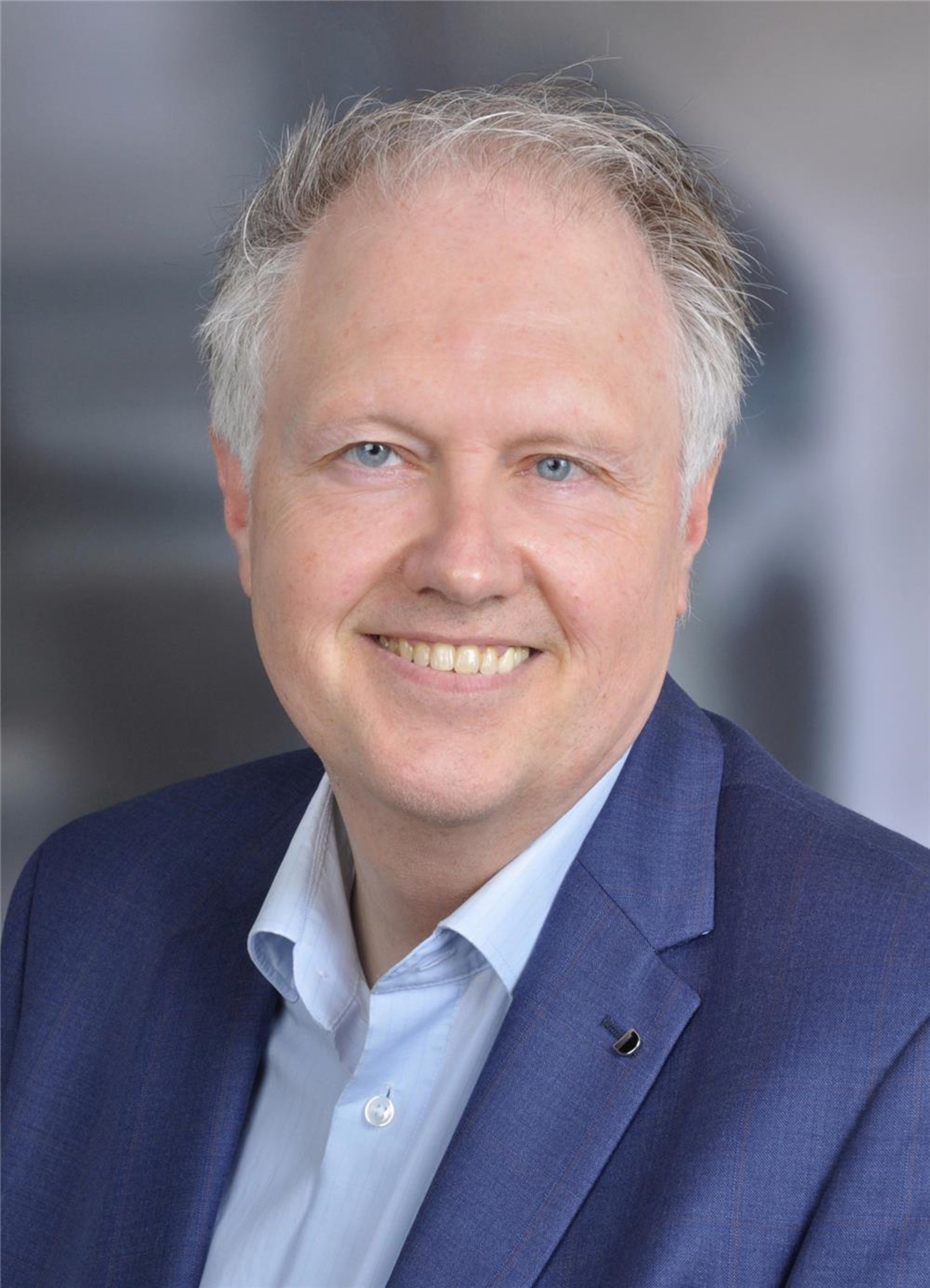 Porträtfoto des Kuratoriumsmitglieds Hubert Reise